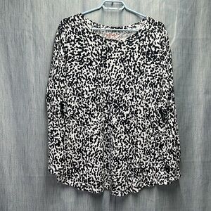 Joe fresh black and white long sleeve shirt size 2X